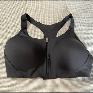 Black sports bra w/mesh detail 38D